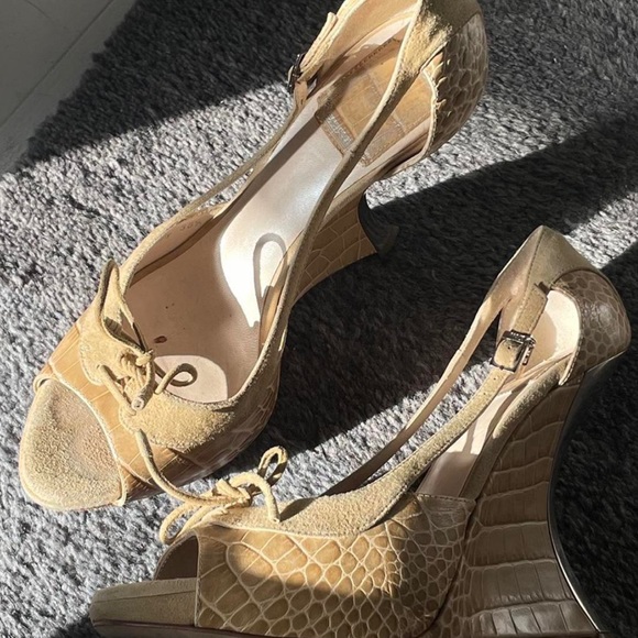 ✨Christian Dior Raf Simons crocodile open toe wedges✨ - Picture 2 of 4